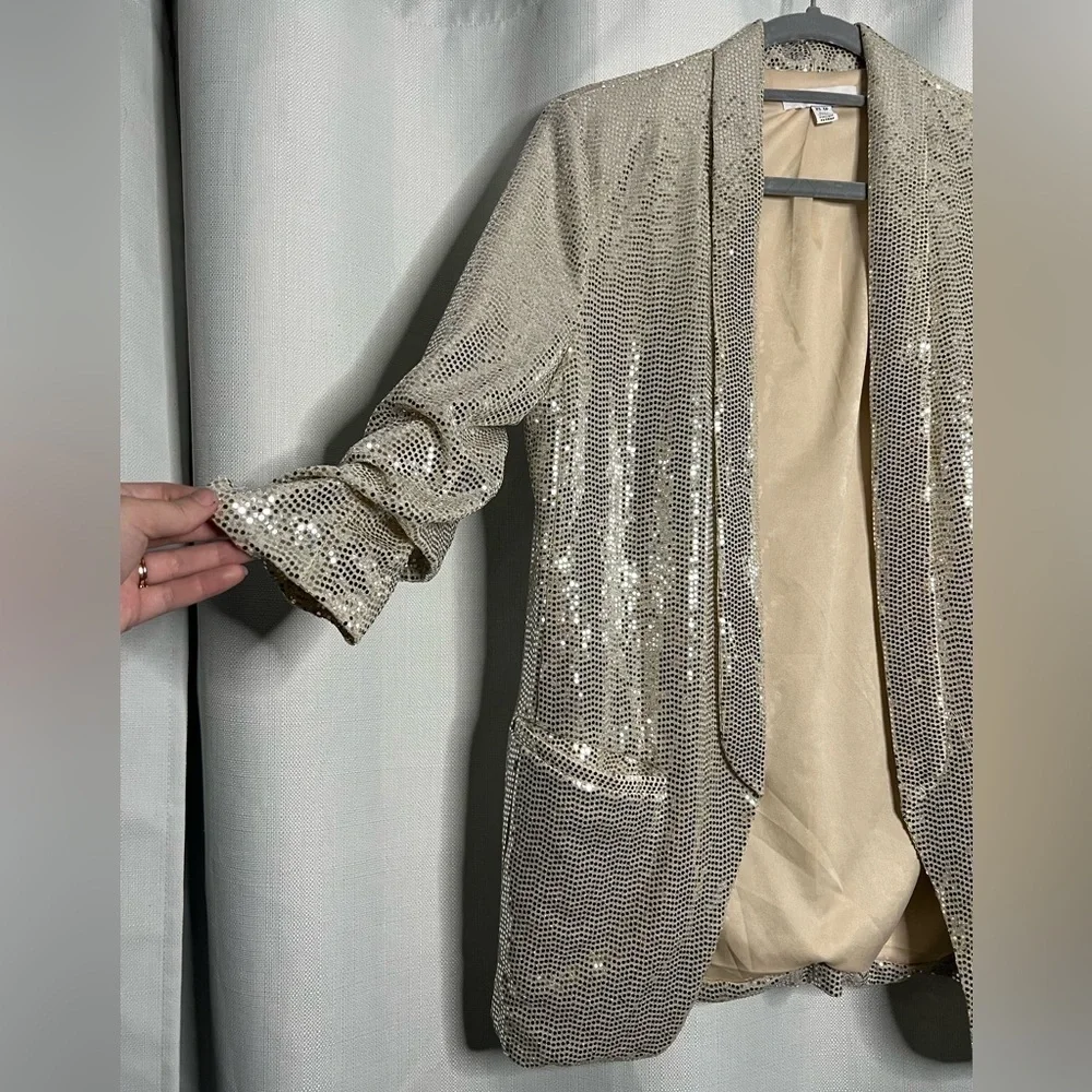 C by One Silver Sequined 3/4 Sleeve Long Line Blazer XS - Picture 5 of 10